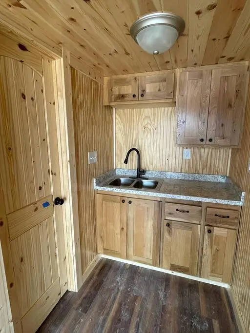 10x20 Tiny Home 1